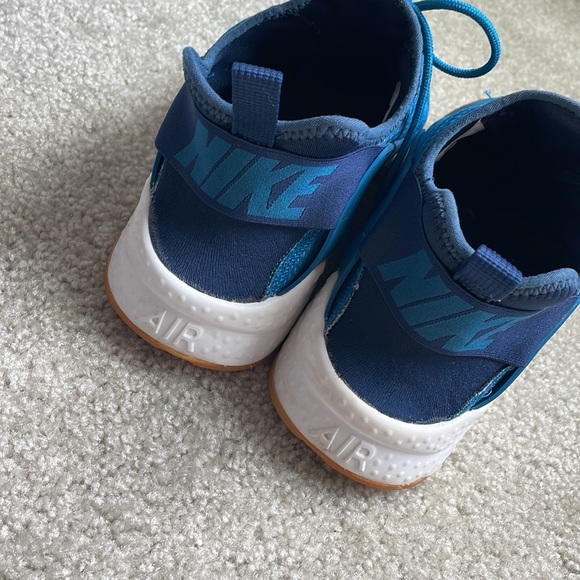 Nike Air Hurache Ultra - Picture 4 of 6